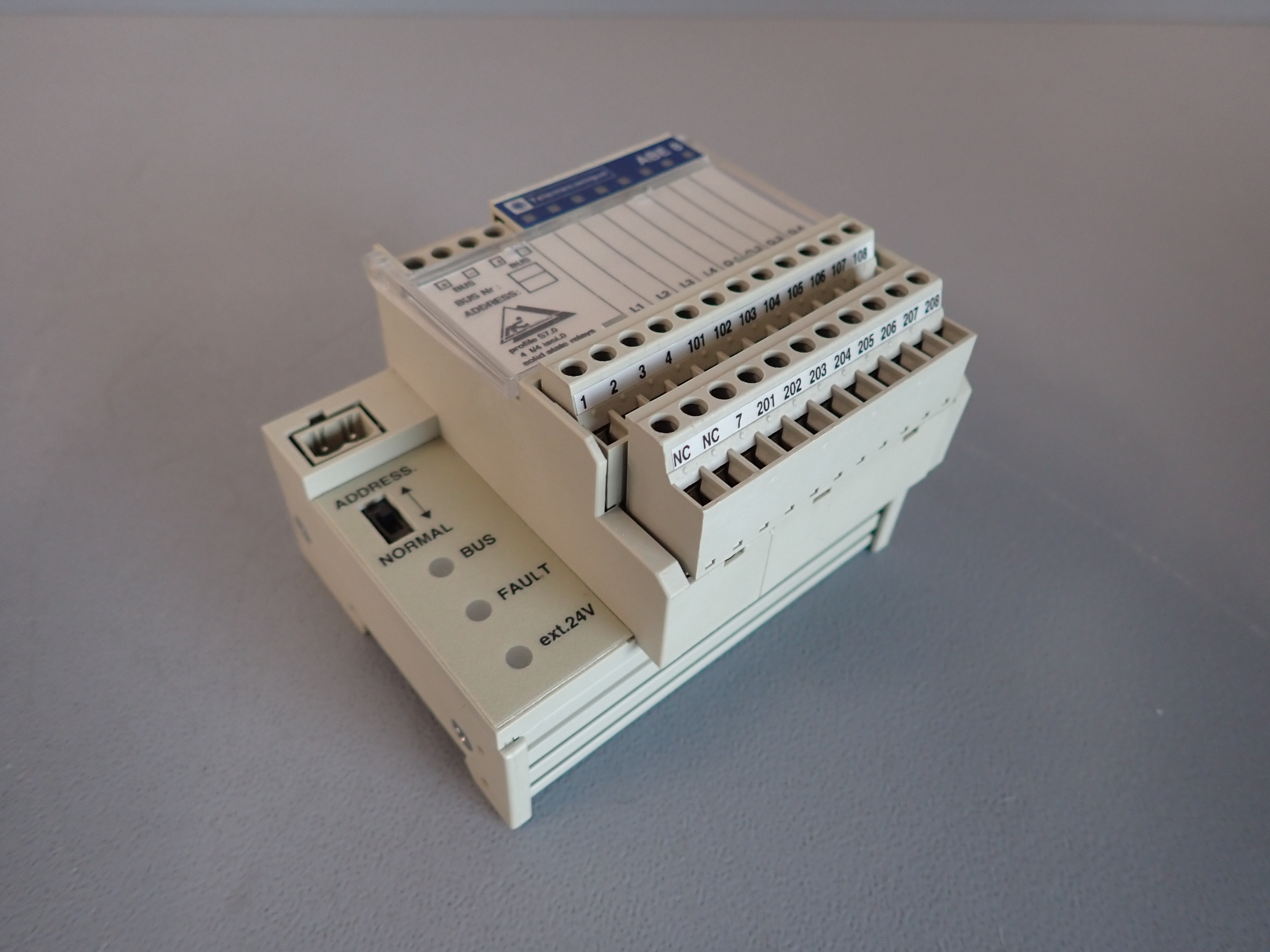 TÉLÉMÉCANIQUE  ABE8S44SBB1