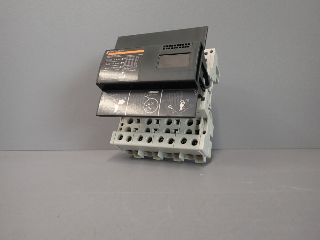 MERLIN GERIN DISTRIBLOC125