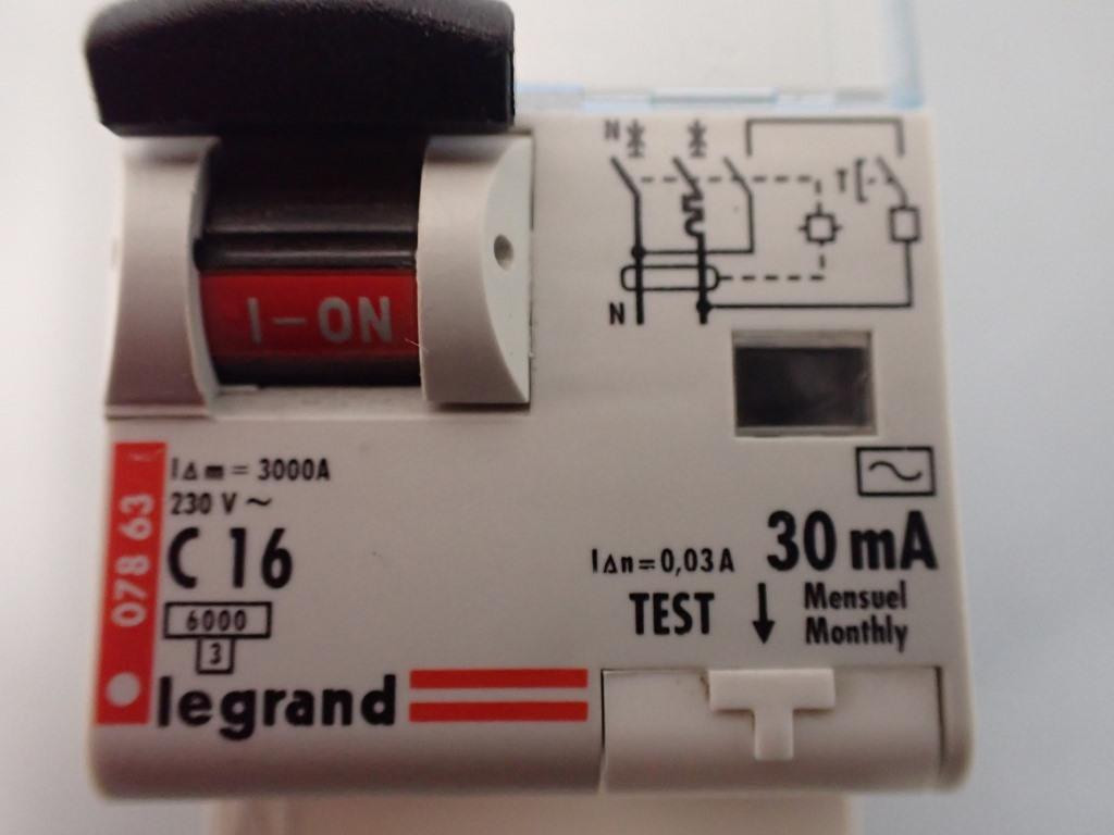 LEGRAND 07863
