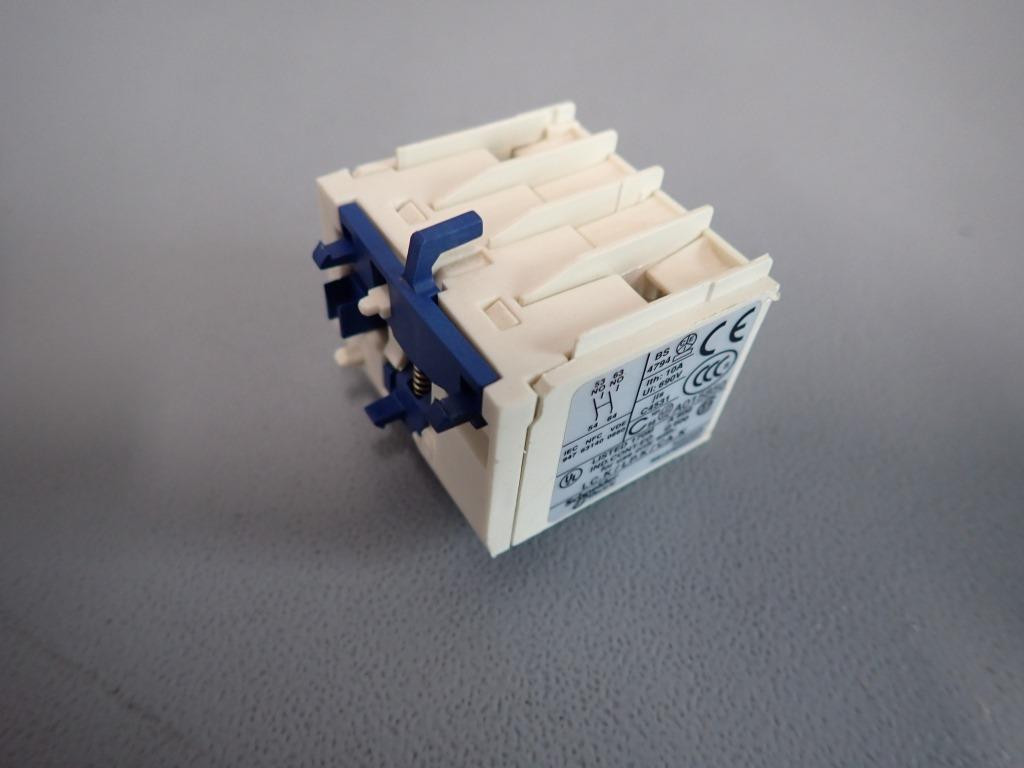 TÉLÉMÉCANIQUE  LA1KN20