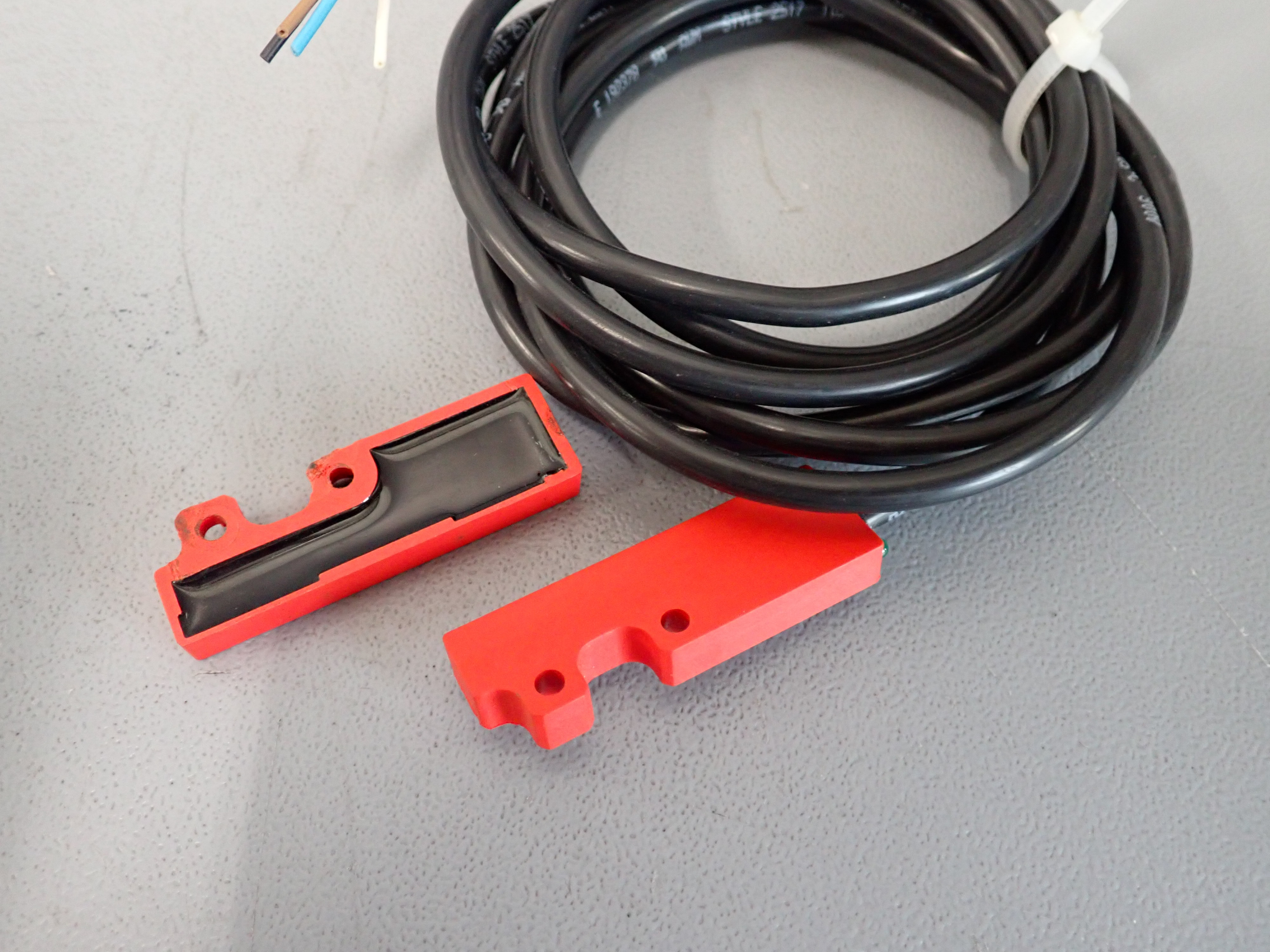 TÉLÉMÉCANIQUE  XCS-ZC5912