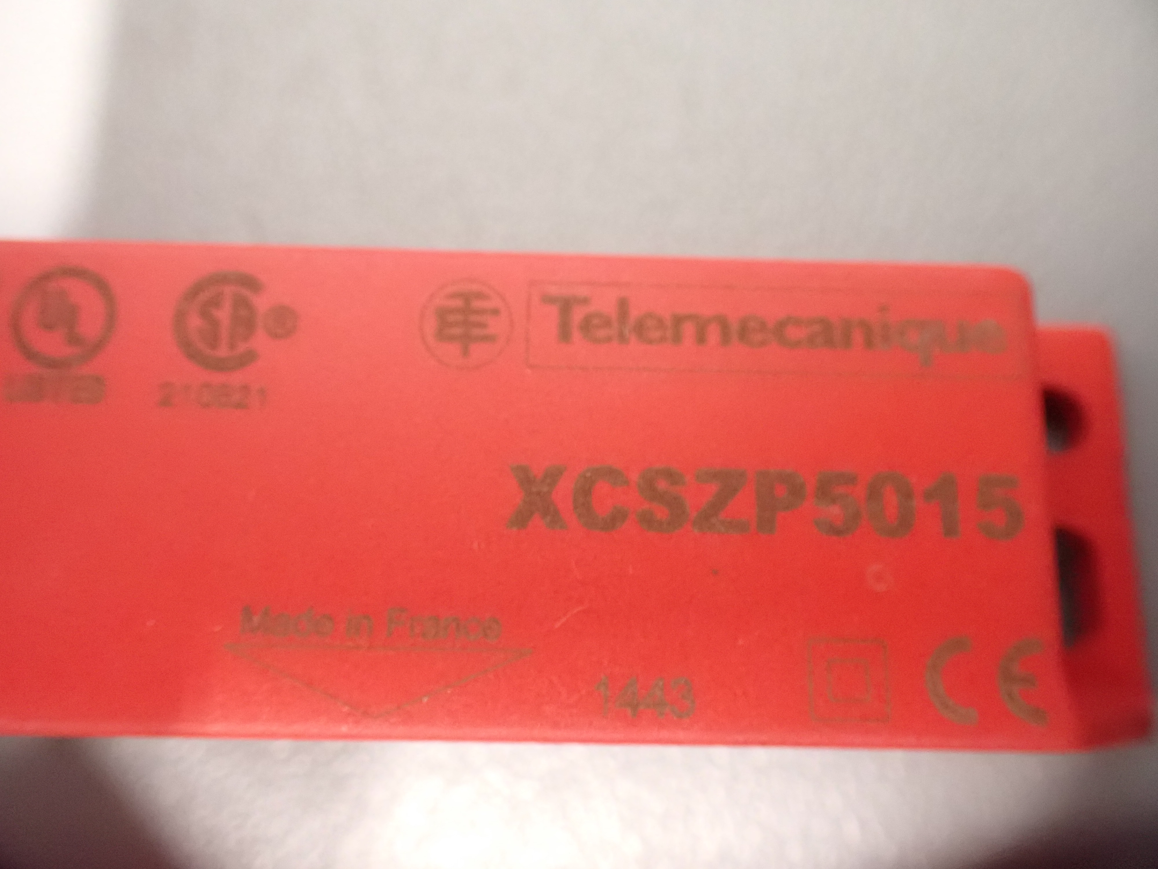 TÉLÉMÉCANIQUE  XCSZP5015