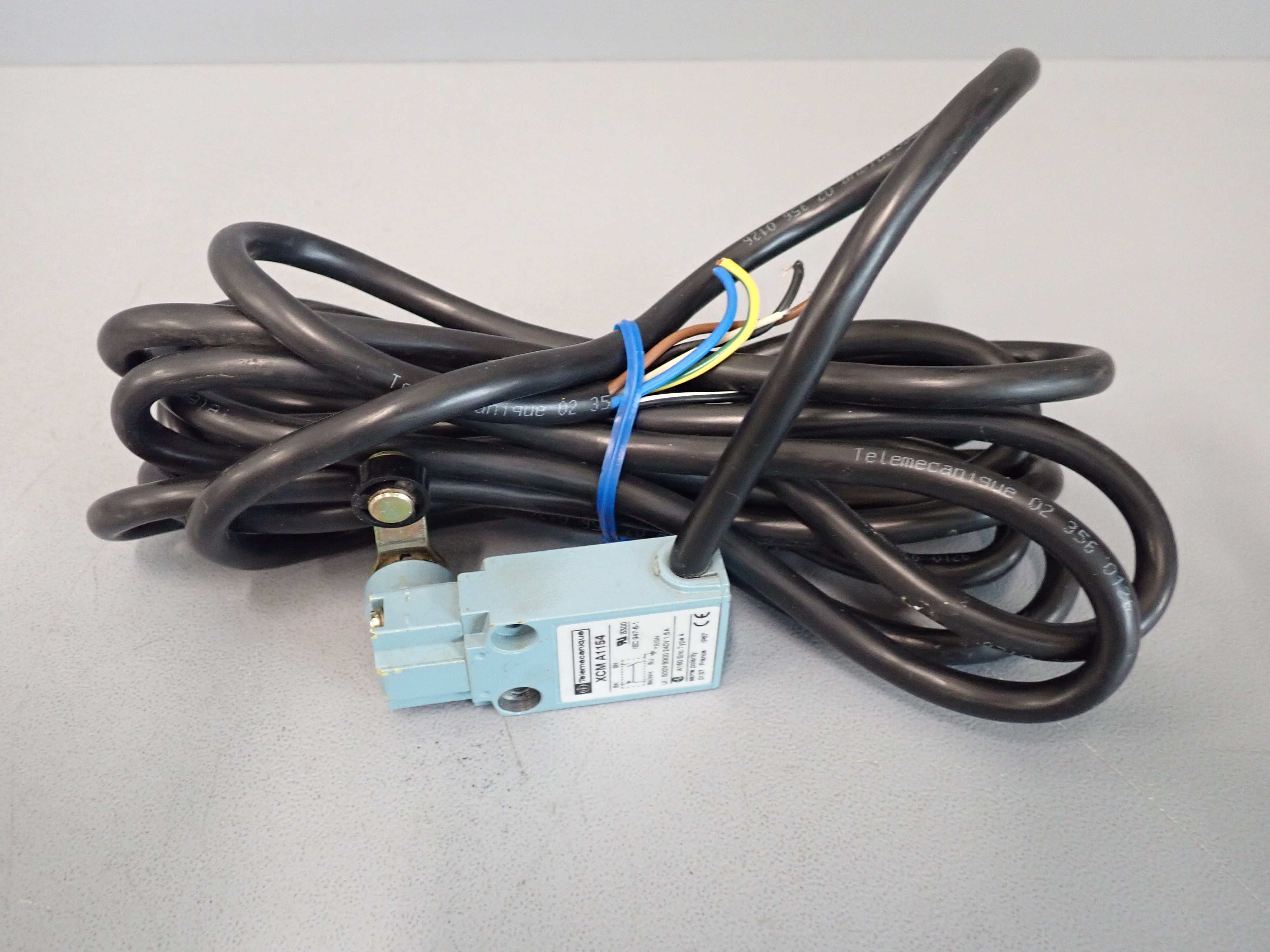 TÉLÉMÉCANIQUE  XCM-A1154