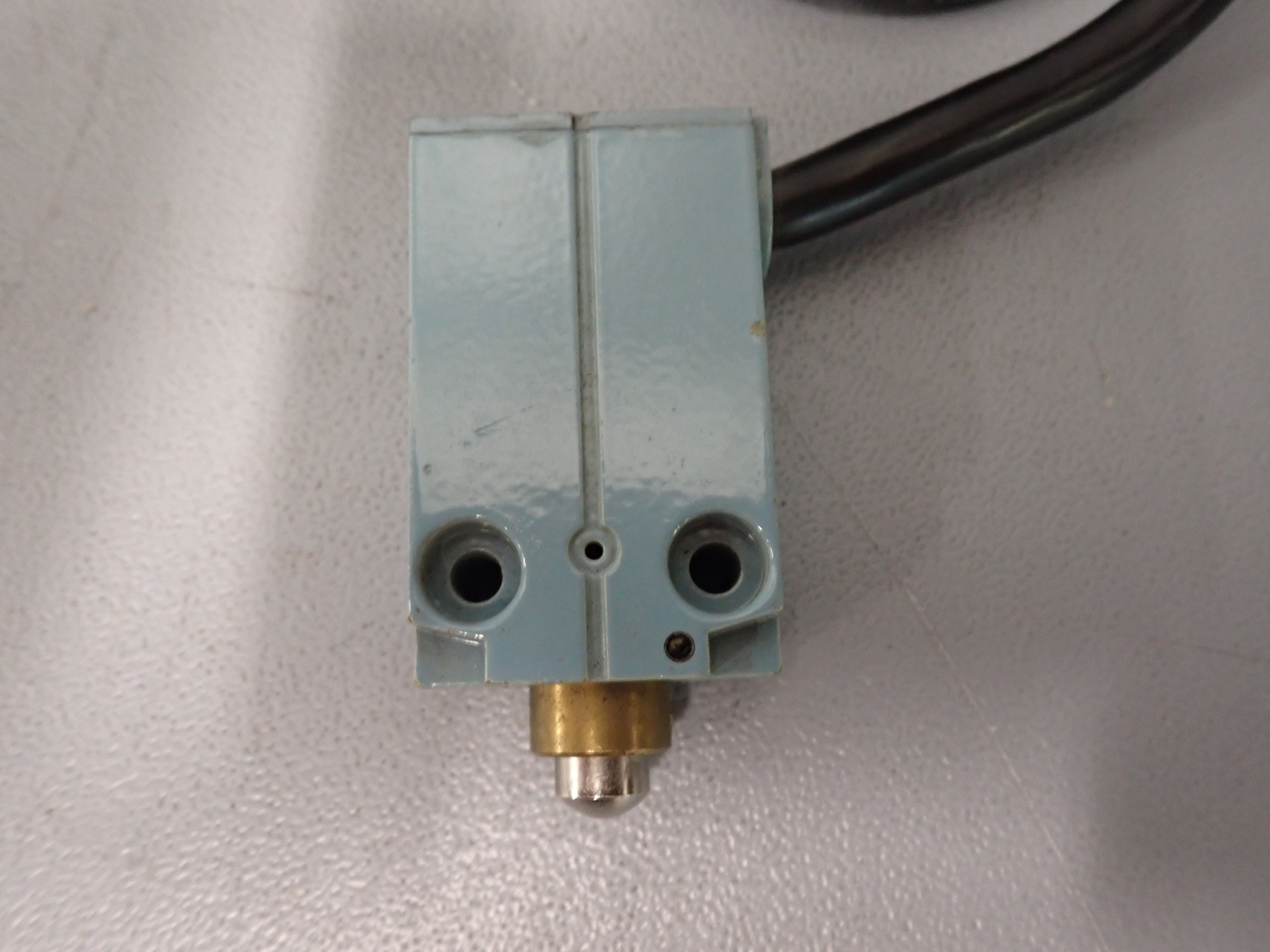 TÉLÉMÉCANIQUE  XCM-A110