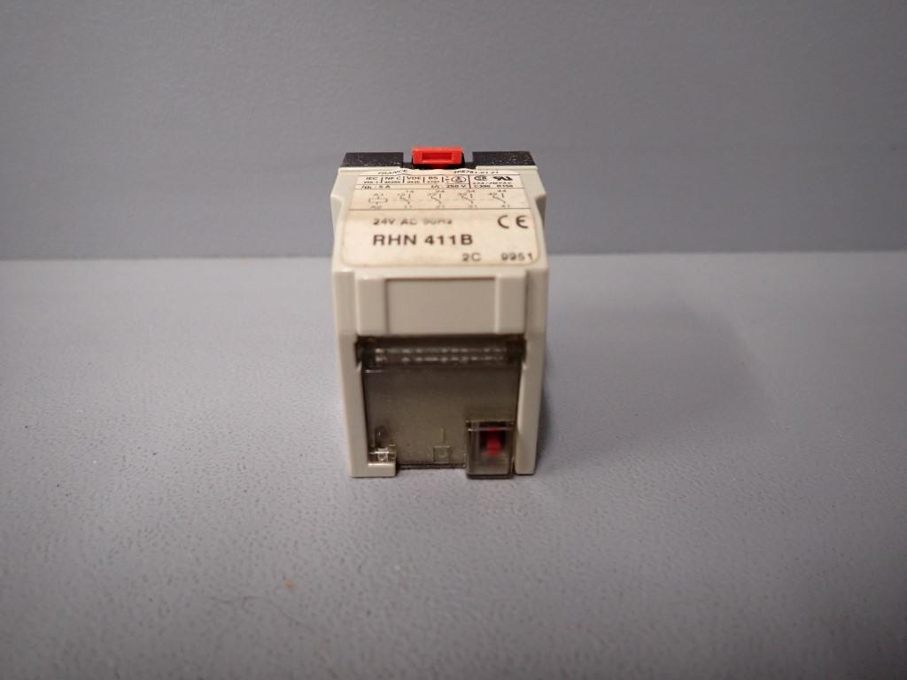 TÉLÉMÉCANIQUE  RHN411B