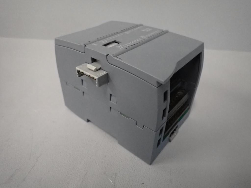 SIEMENS 6ES7223-1PL30-0XB0