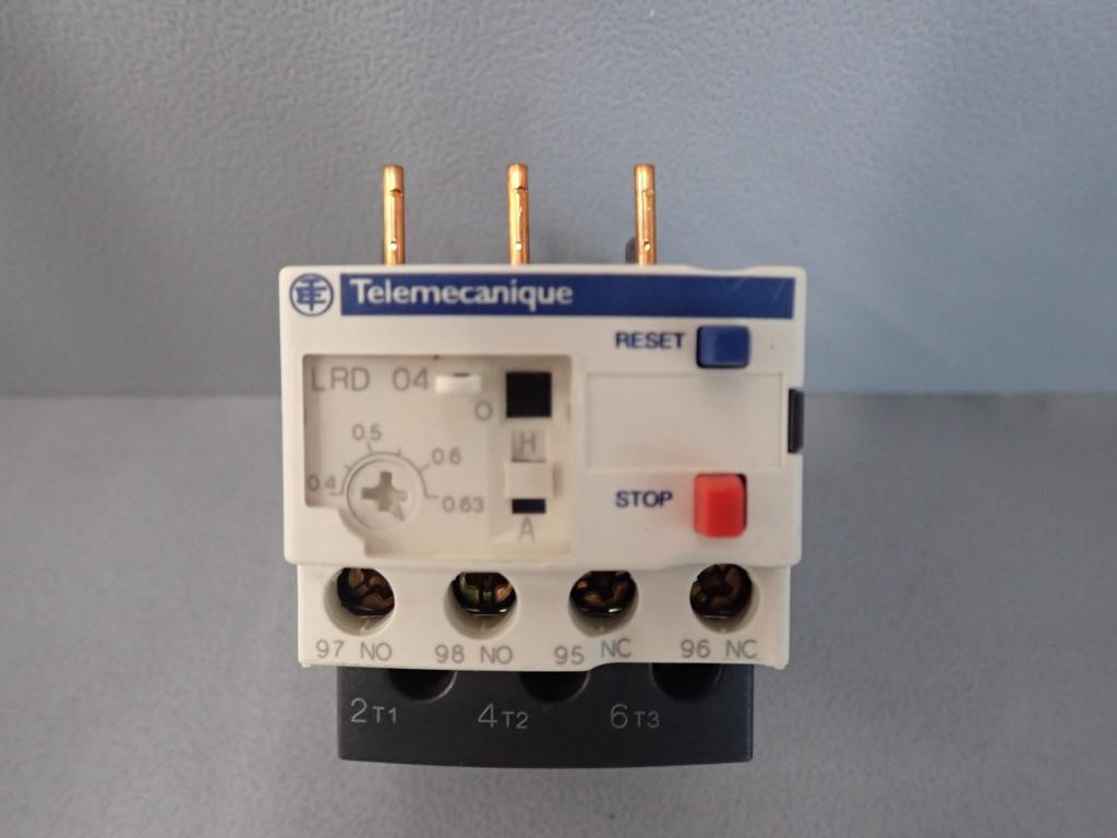 TÉLÉMÉCANIQUE  LRD04