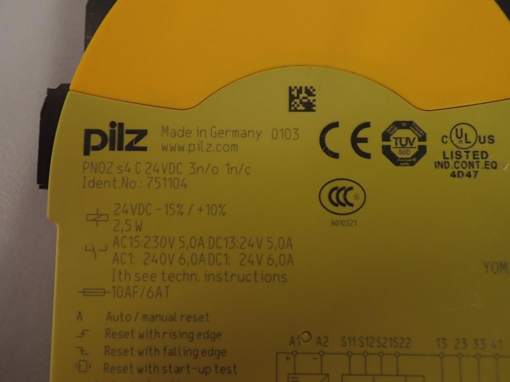 PILZ 751104