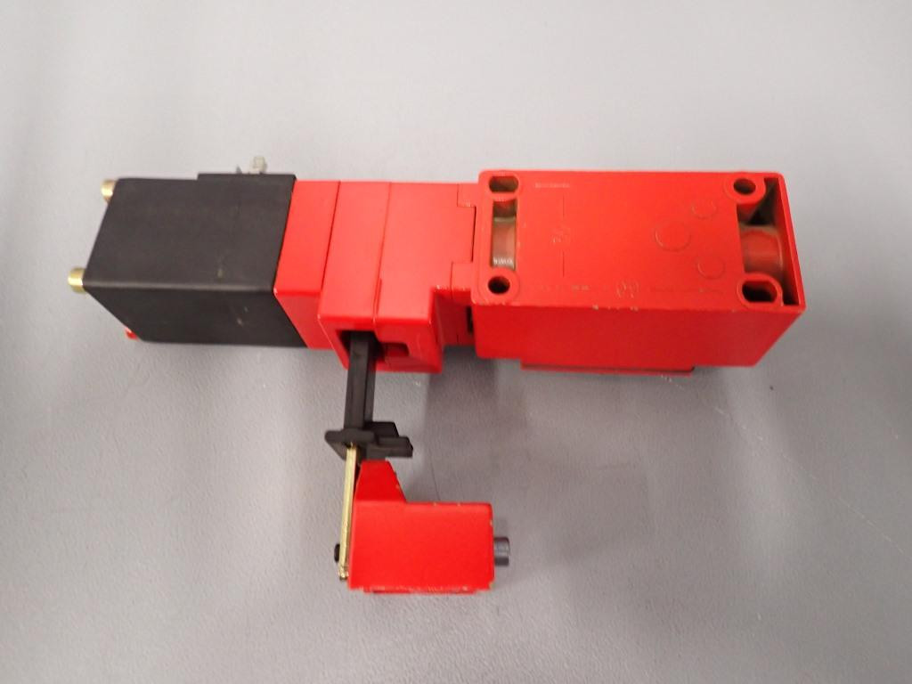 TÉLÉMÉCANIQUE  XCS-L