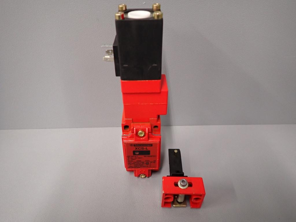 TÉLÉMÉCANIQUE  XCS-L