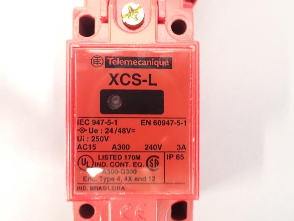 TÉLÉMÉCANIQUE  XCS-L