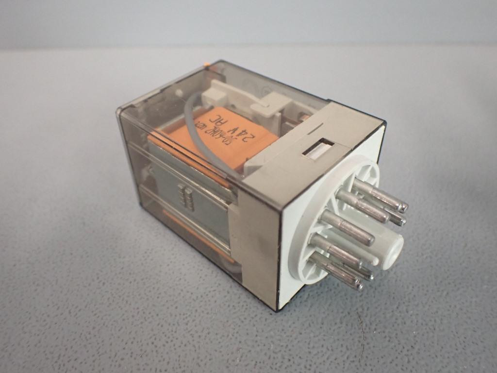 FINDER 60.13.8.024.0040