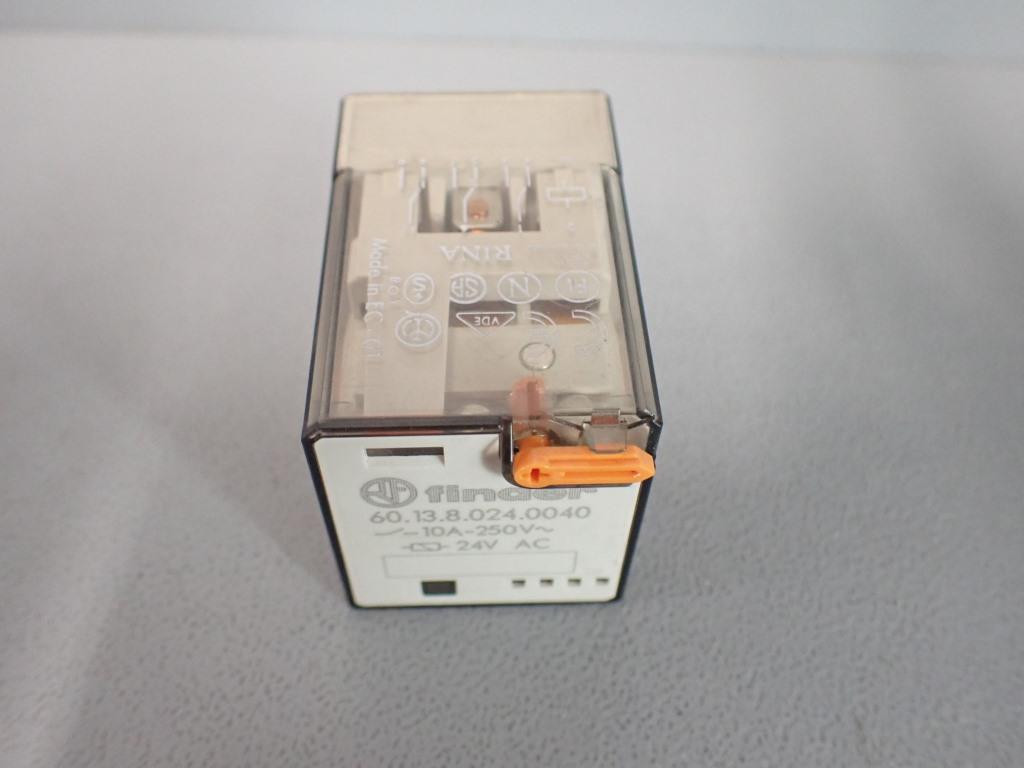 FINDER 60.13.8.024.0040