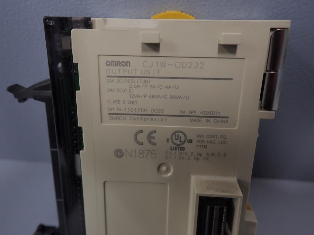 OMRON CJ1W-OD232