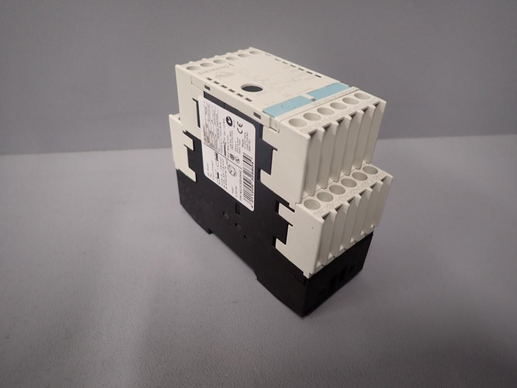 SIEMENS  3RK1402-3CE00-0AA2