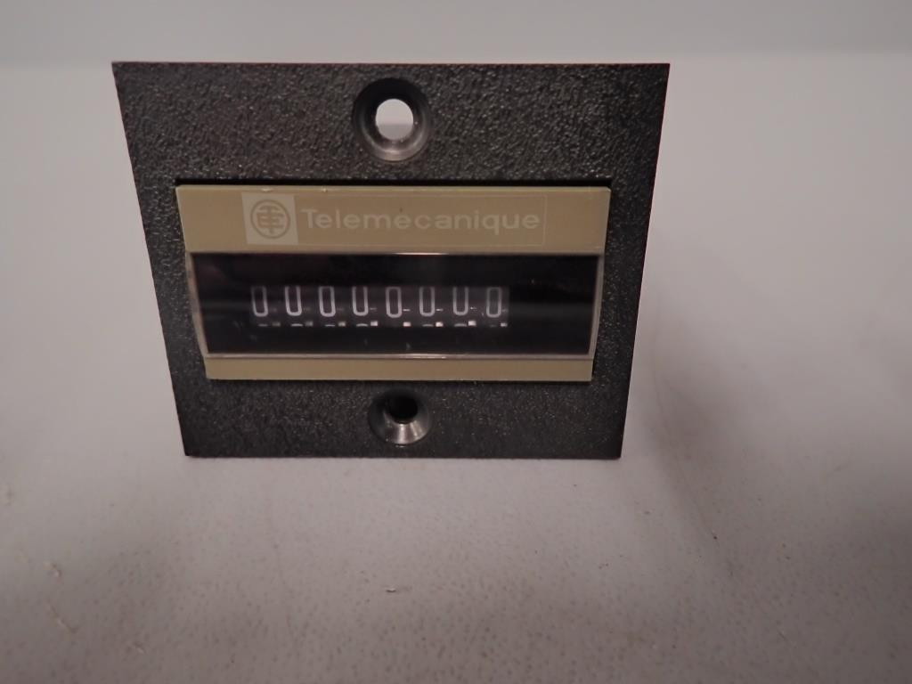 TÉLÉMÉCANIQUE  XBKT80000U00M