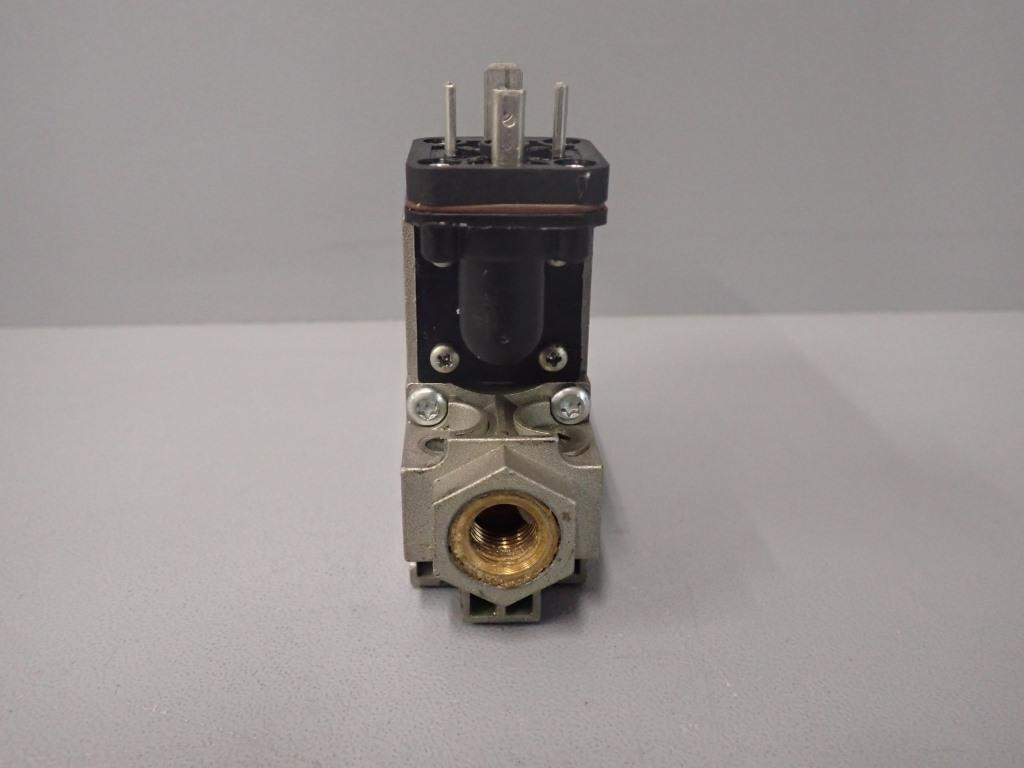 TÉLÉMÉCANIQUE  XMLA300D2C11