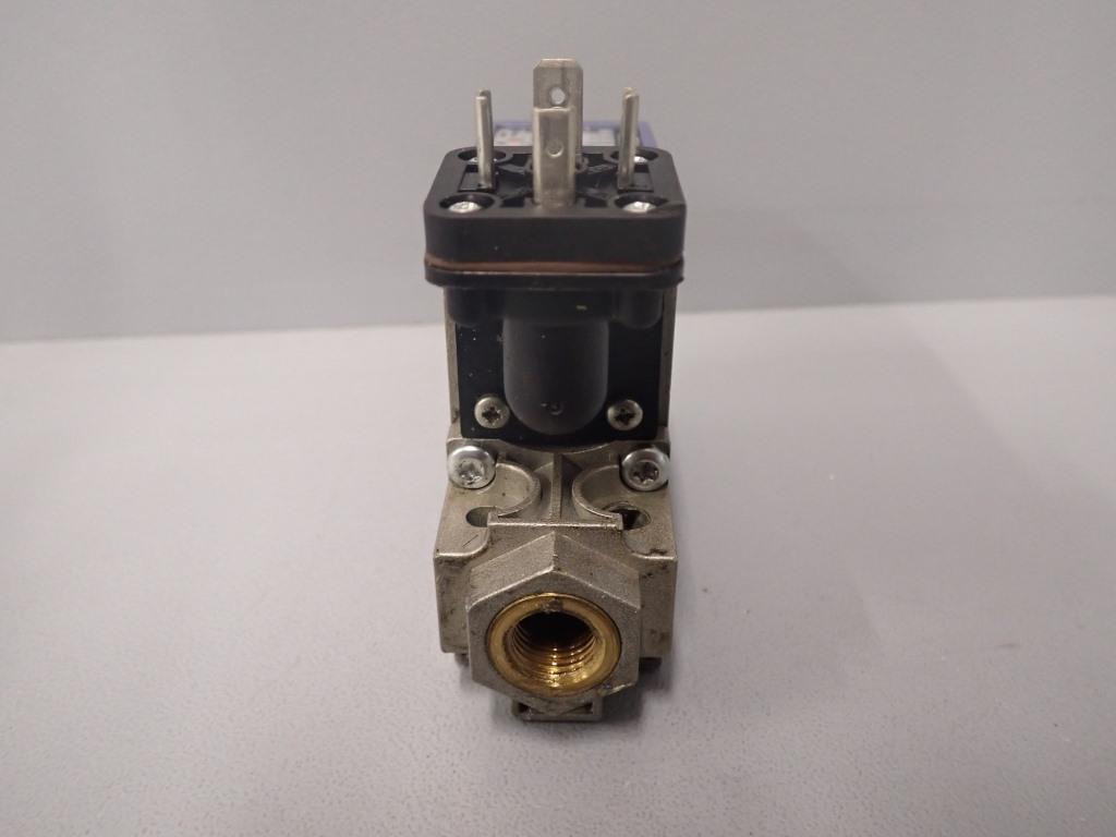 TÉLÉMÉCANIQUE  XMLA160D2C11