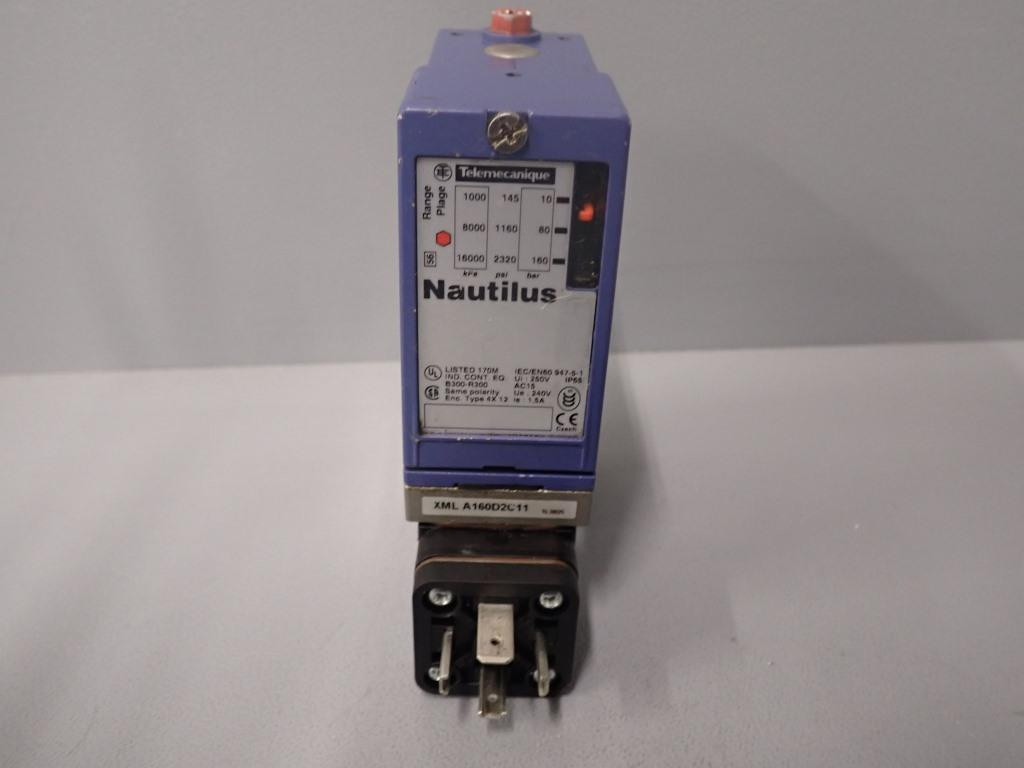 TÉLÉMÉCANIQUE  XMLA160D2C11
