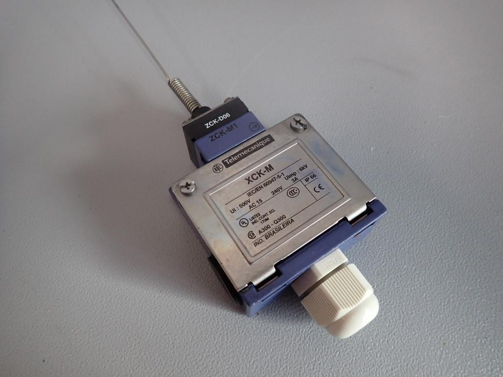 TÉLÉMÉCANIQUE  ZCK-D06