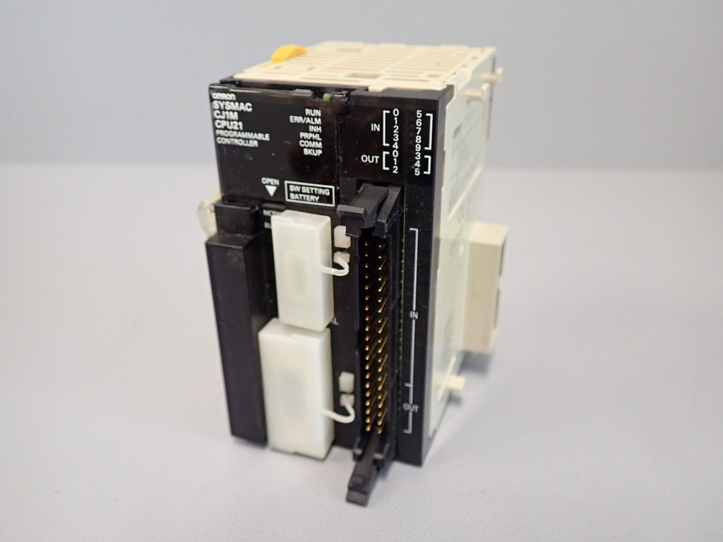 OMRON CJ1M-CPU21