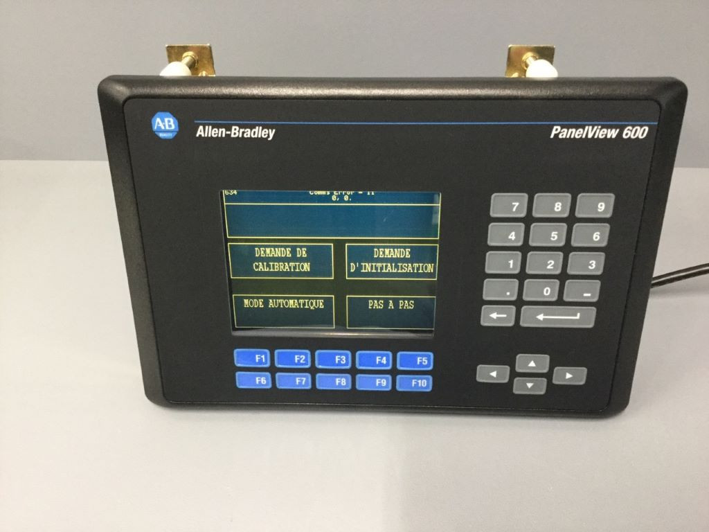 ALLEN-BRADLEY 2711-B6C10