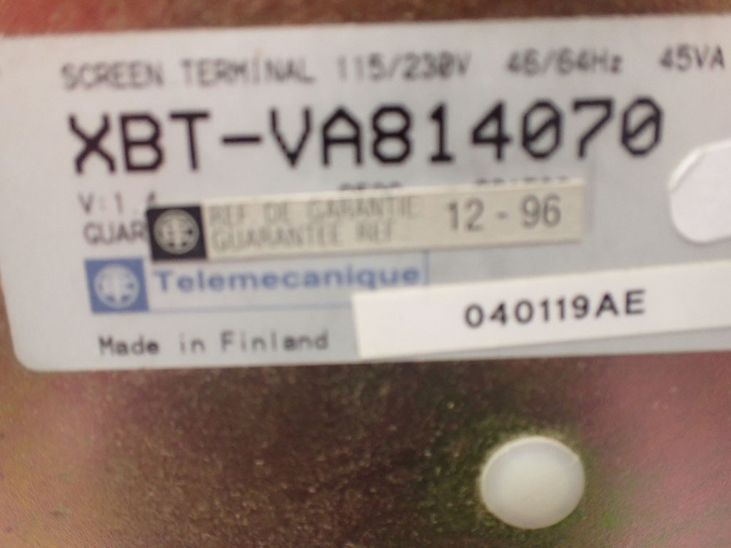 TÉLÉMÉCANIQUE  XBT-VA814070