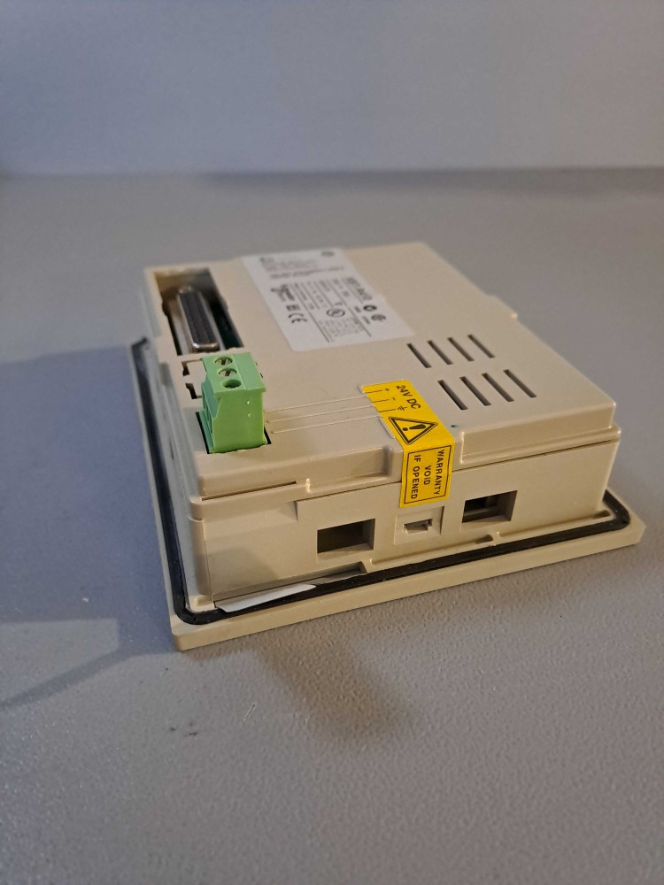 TÉLÉMÉCANIQUE  XBT-R410