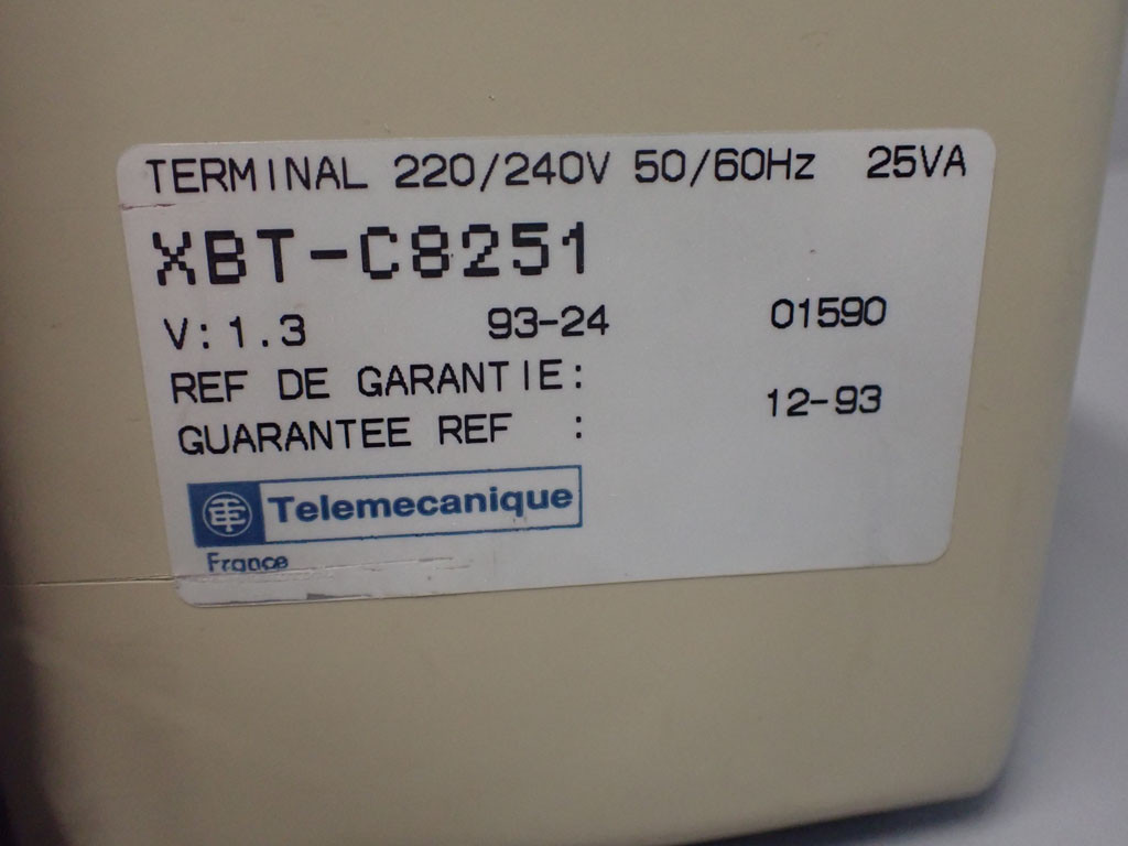 TÉLÉMÉCANIQUE  XBT-C8251