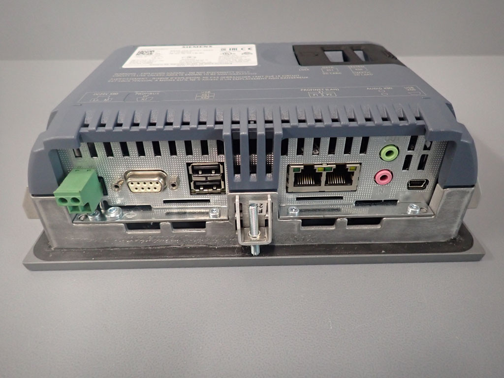 SIEMENS  6AV2124-0GC01-0AX0