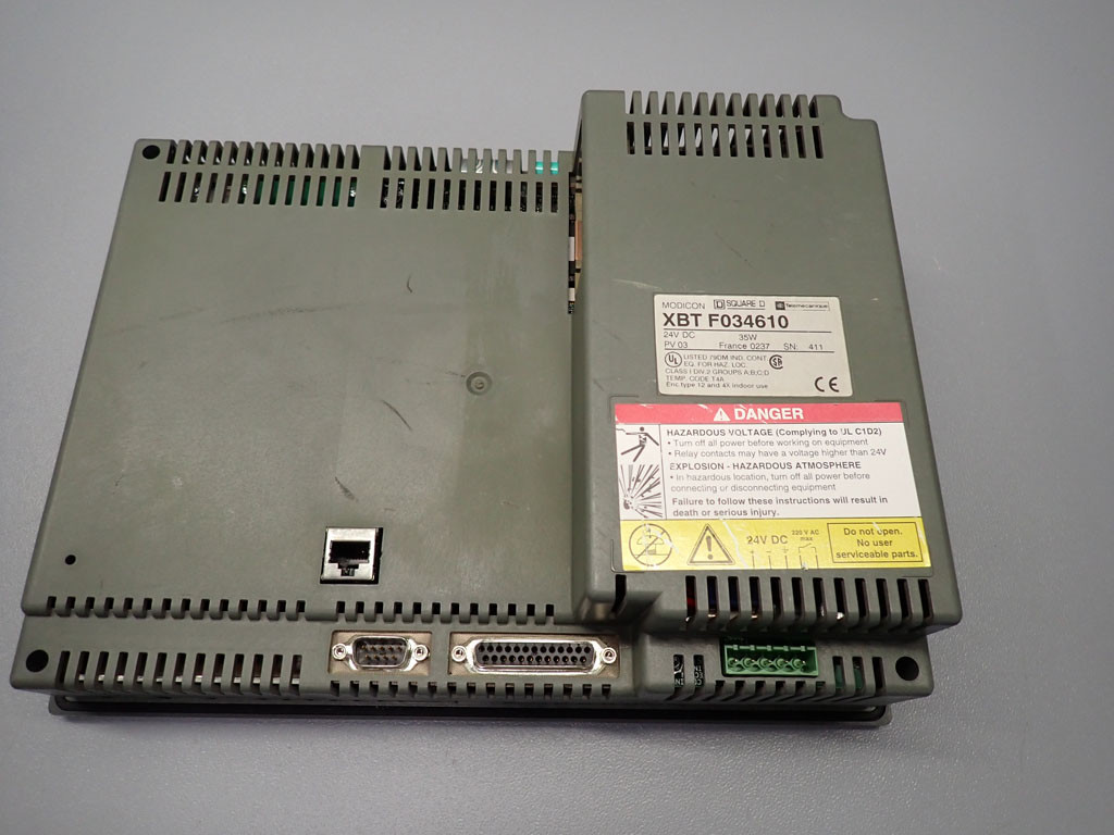 TÉLÉMÉCANIQUE  XBT-F034610