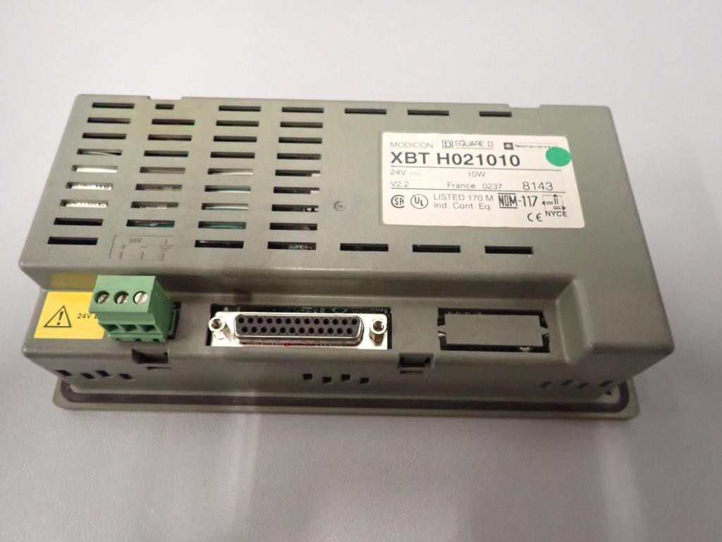 TÉLÉMÉCANIQUE  XBT-H021010