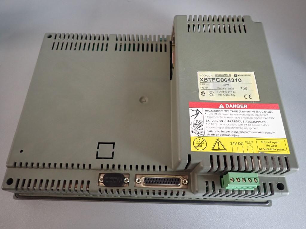 SCHNEIDER  XBTFC064310