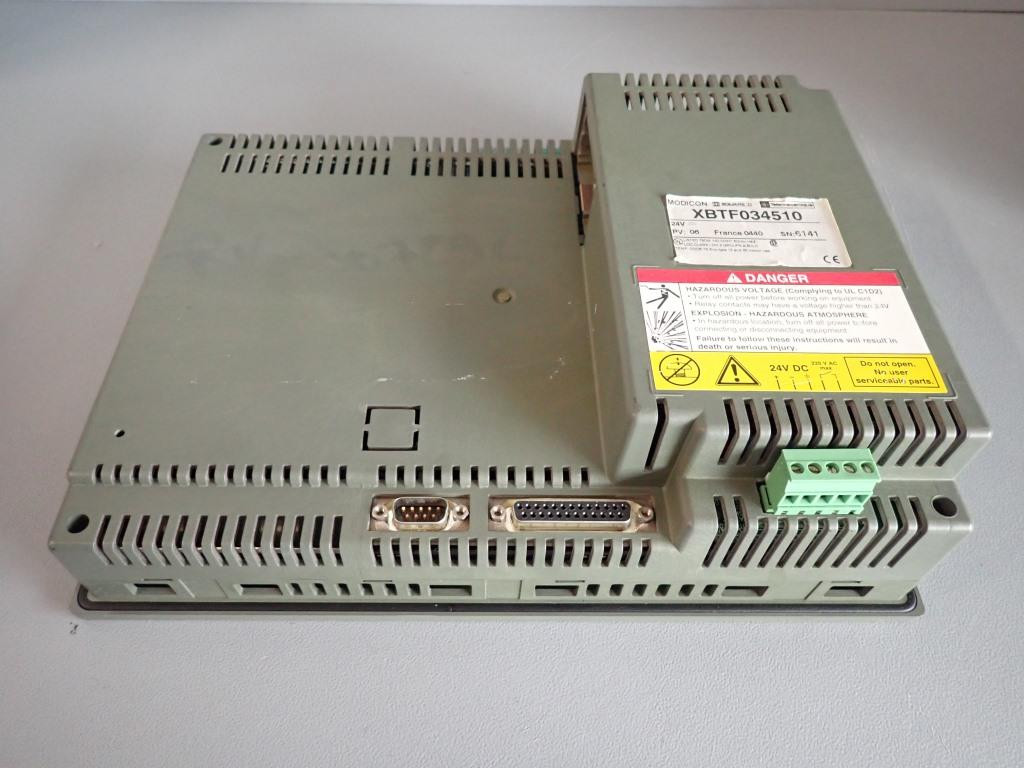 SCHNEIDER  XBTF034510