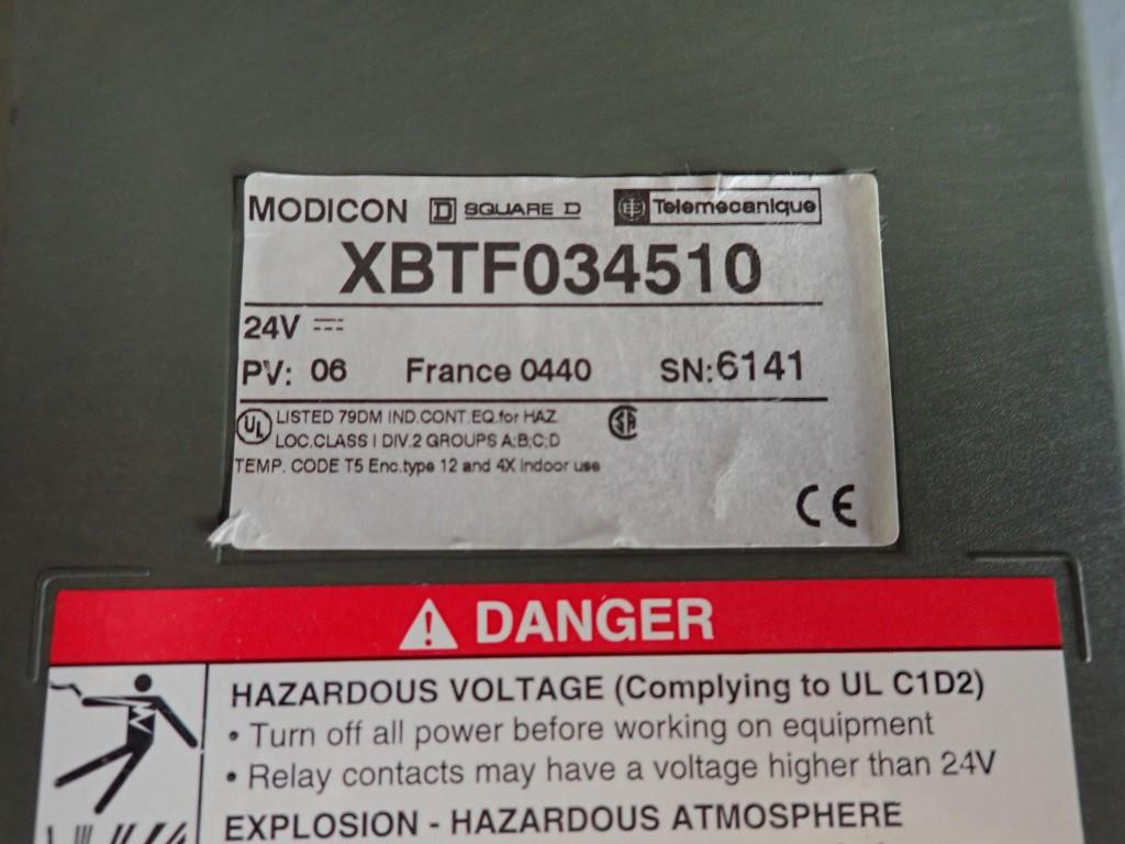 SCHNEIDER  XBTF034510