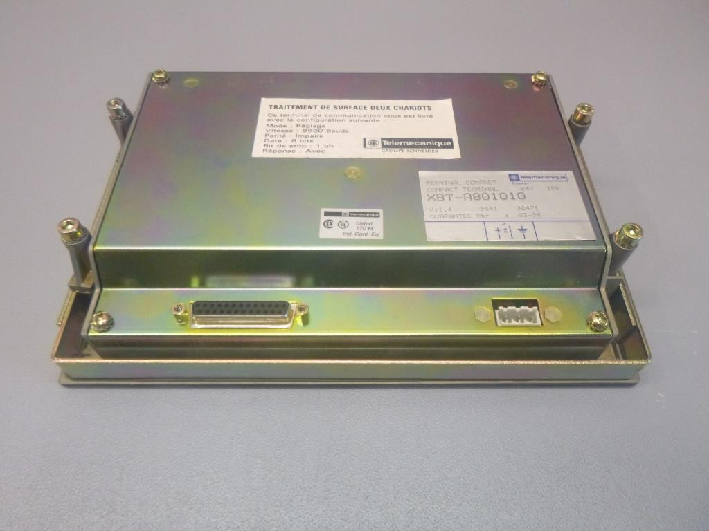 TÉLÉMÉCANIQUE  XBT-A801010
