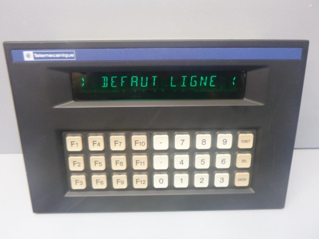 TÉLÉMÉCANIQUE  XBT-A801010
