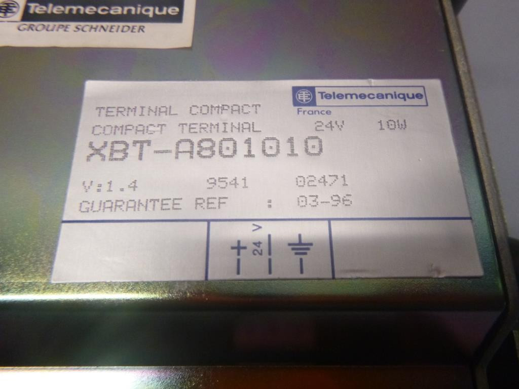 TÉLÉMÉCANIQUE  XBT-A801010