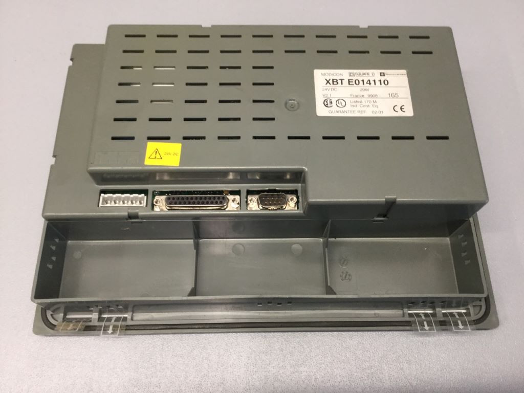 TÉLÉMÉCANIQUE  XBT-E014110