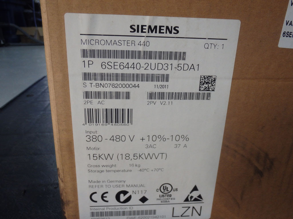 SIEMENS 6SE6440-2UD31-5DA1