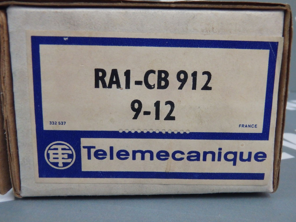 TÉLÉMÉCANIQUE  RA1/CB9-12