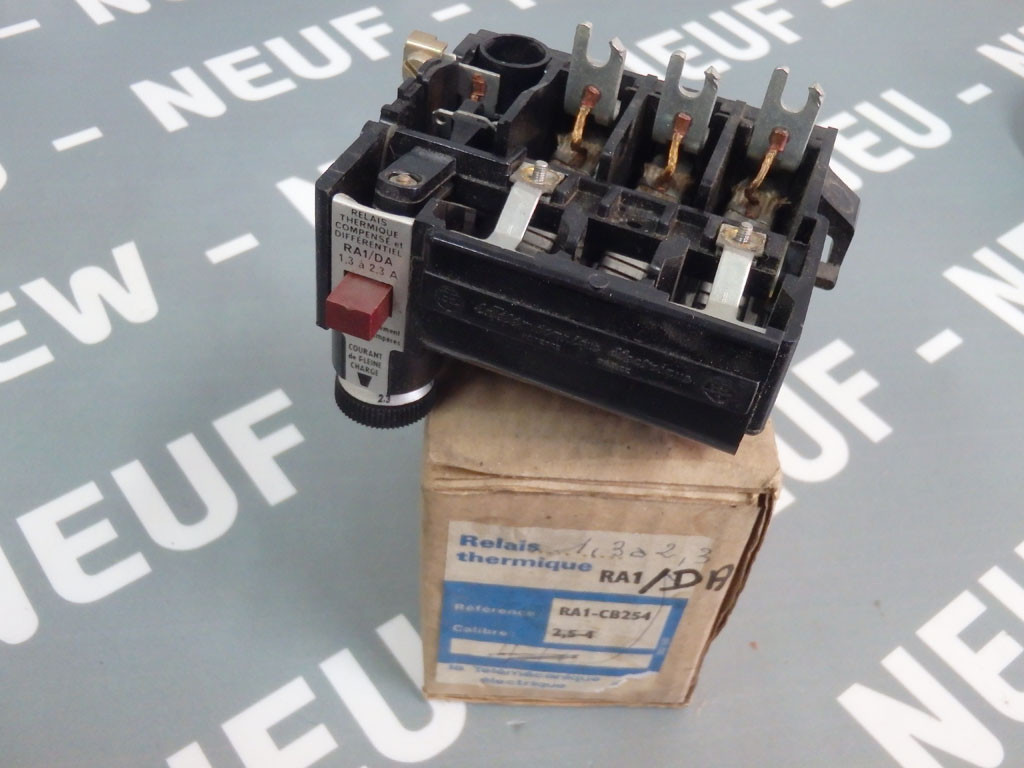 TÉLÉMÉCANIQUE  RA1/DA1.3-2.3