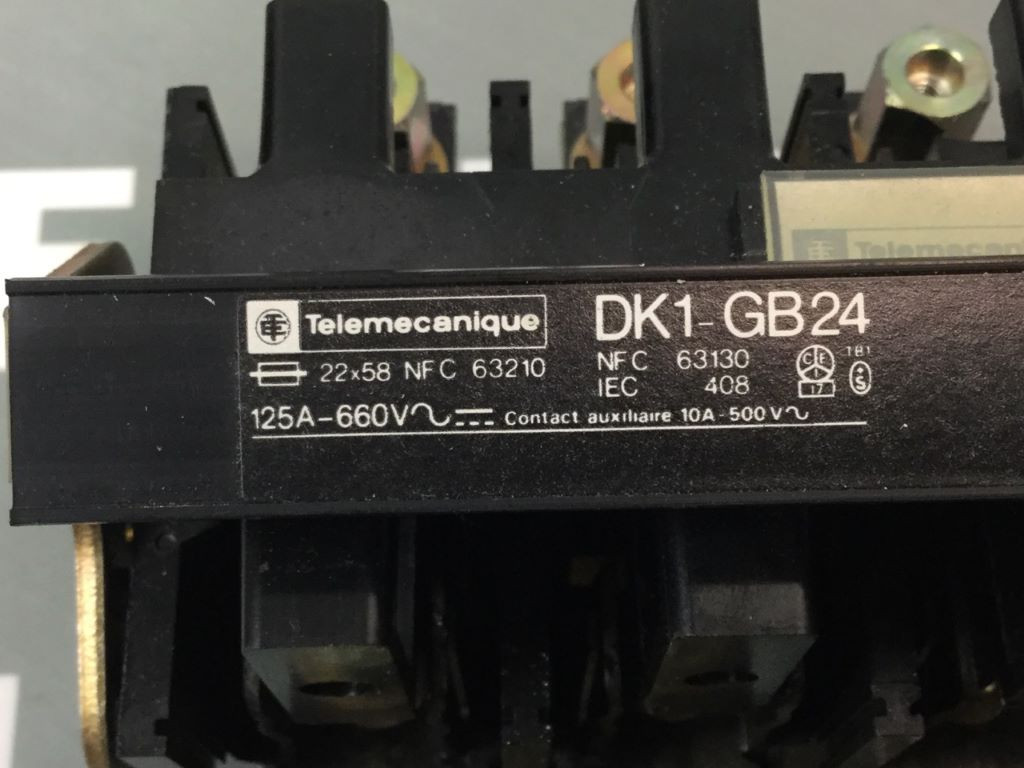 TÉLÉMÉCANIQUE  DK1GB24