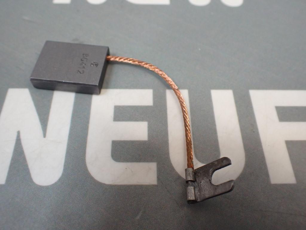 CARBONE LORRAINE BG412