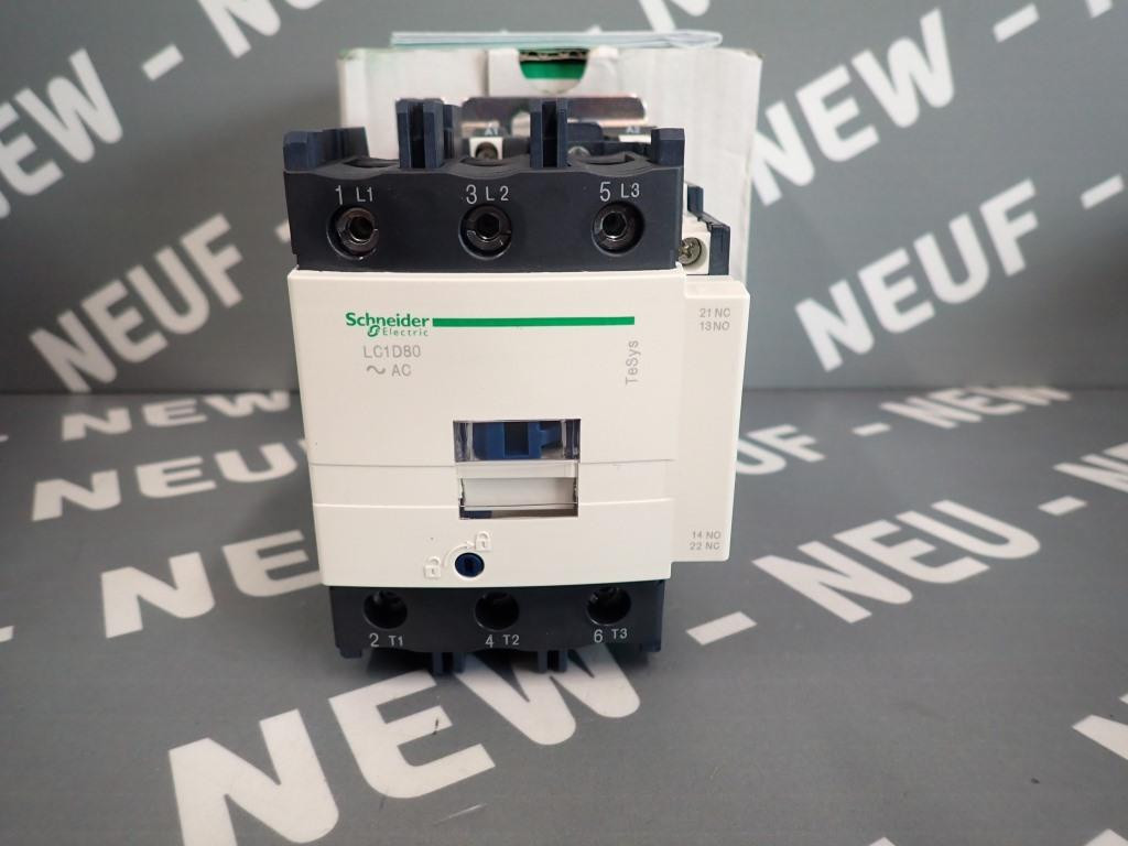 SCHNEIDER  LC1D80P7