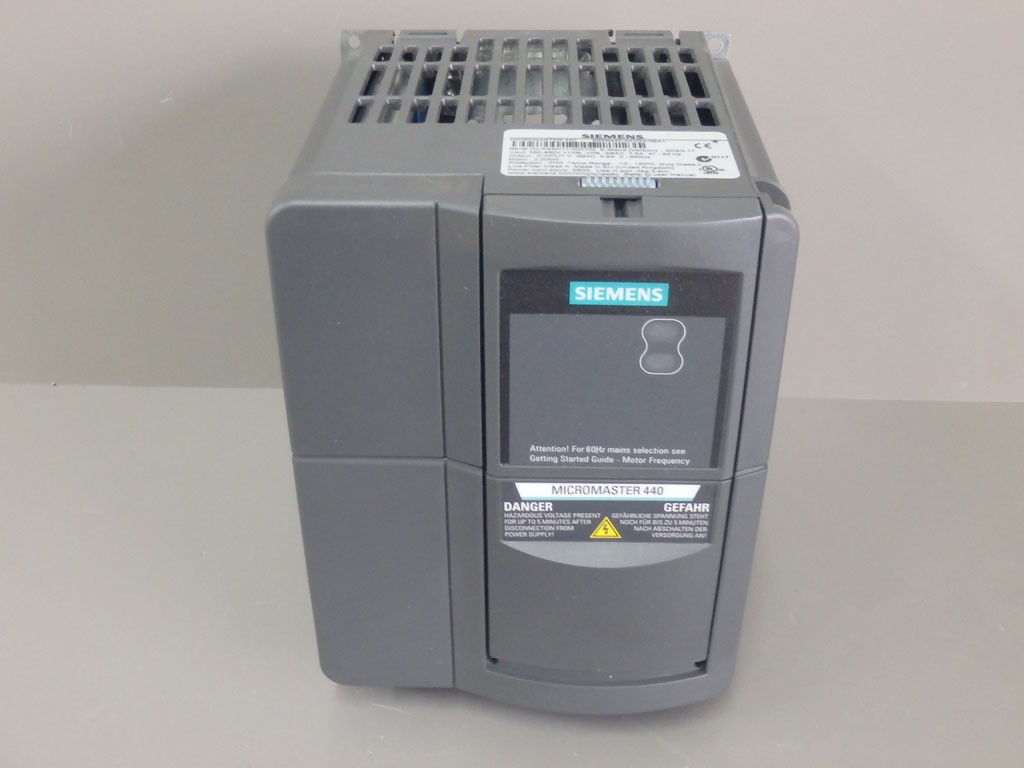 SIEMENS 6SE6440-2AD22-2BA1