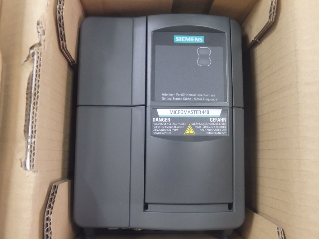 SIEMENS 6SE6440-2AD22-2BA1