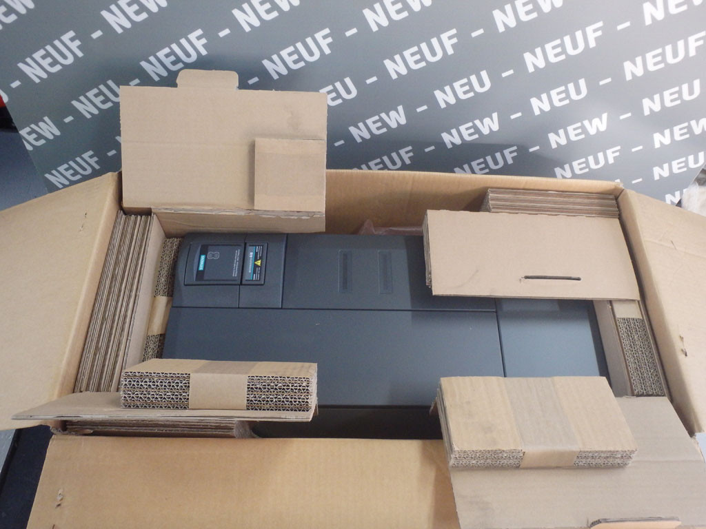 SIEMENS 6SE6440-2UD33-0EA1