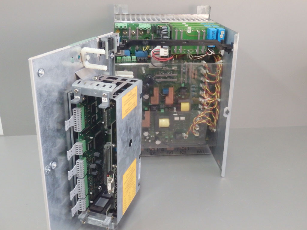 SIEMENS 6RA7075-6DV62-0