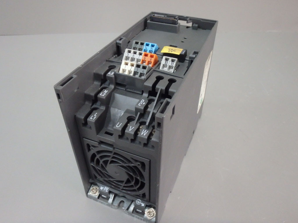 SIEMENS 6SE6420-2UC15-5AA0